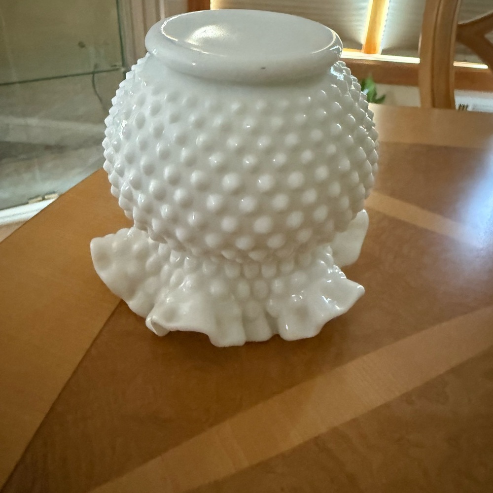 Fenton Hobnail bowl /vase white milk glass. - Picture 5 of 10